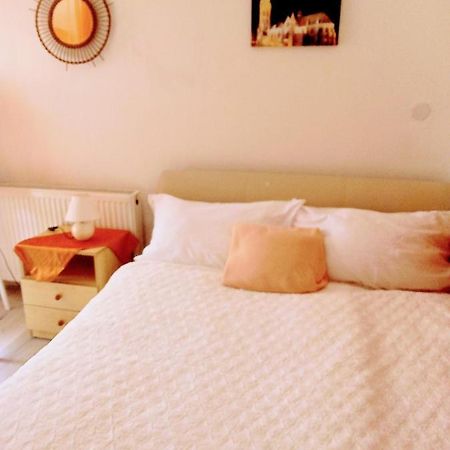 Gold Apartment Будапеща Екстериор снимка