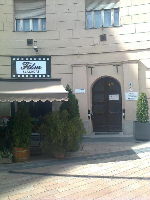 Gold Apartment Будапеща Екстериор снимка